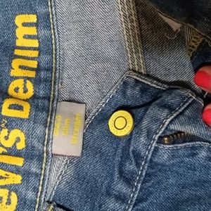 Men's Levis denim shorts size 32